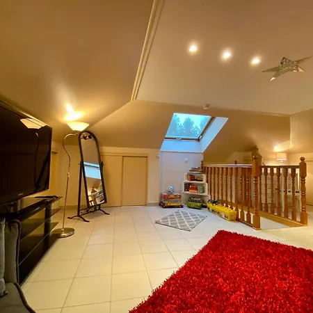 Miramar Near Disneyland Paris